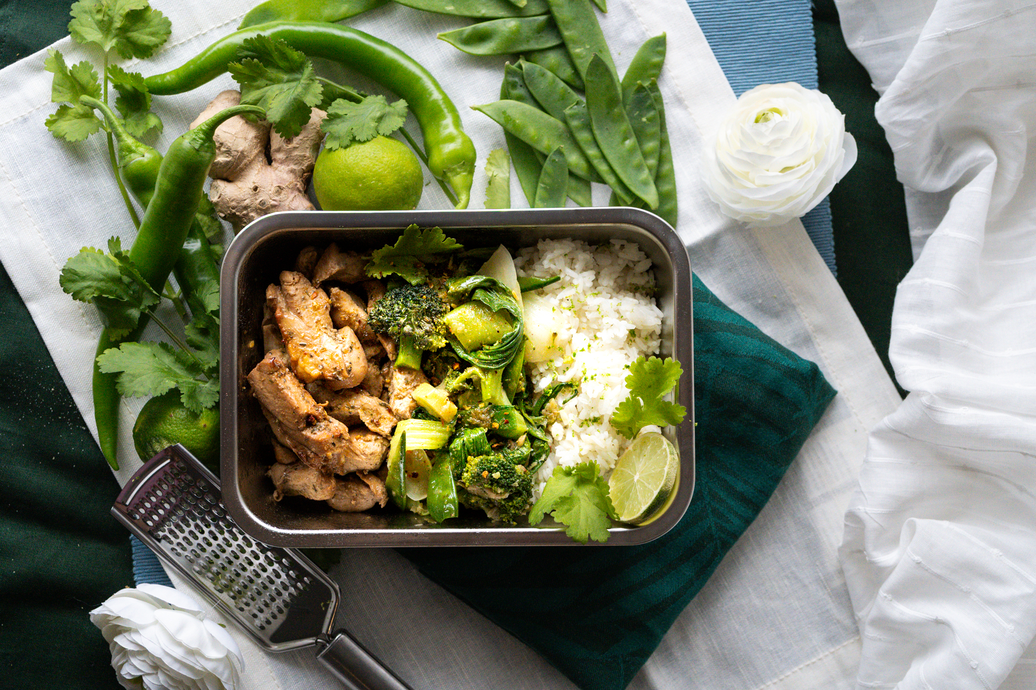 Mealprep – Huhn mit grünem Gemüse und Limettenreis – asiatisch, einfach & gut